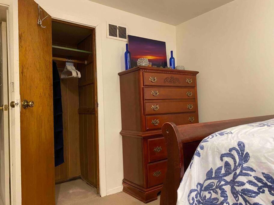 Treasure In Queens Apartment นิวยอร์ก ภายนอก รูปภาพ